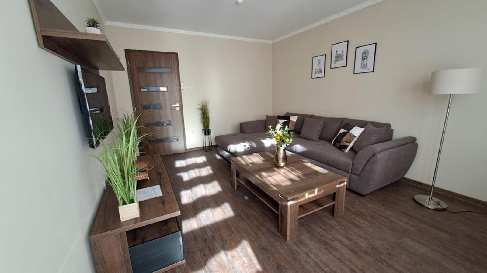 Hajdúszoboszló Szilfak City Apartman מראה חיצוני תמונה