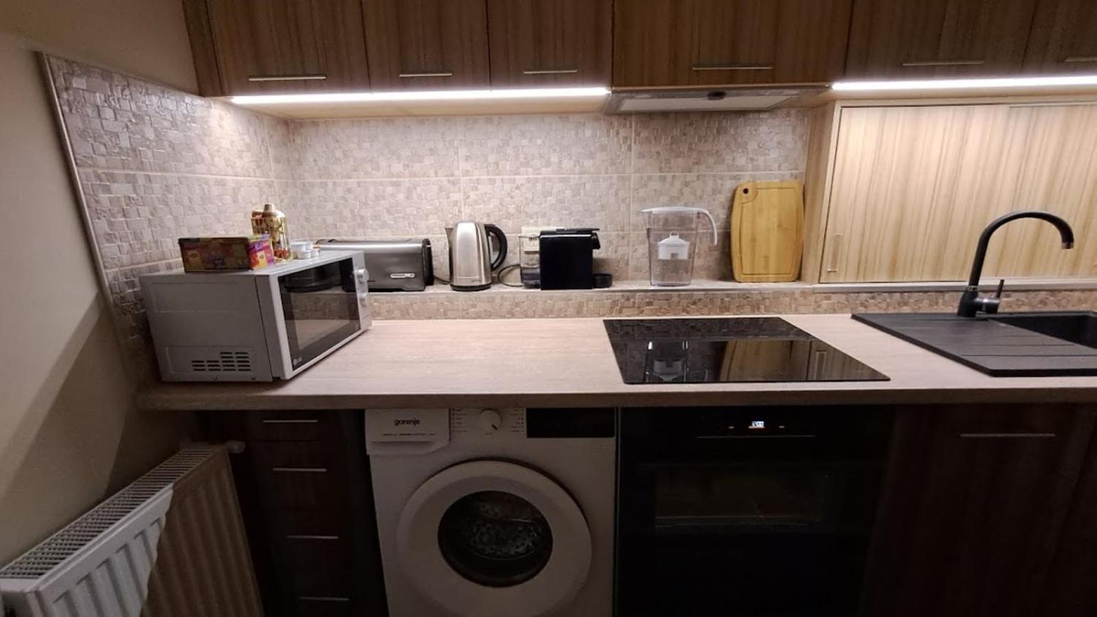 Hajdúszoboszló Szilfak City Apartman מראה חיצוני תמונה