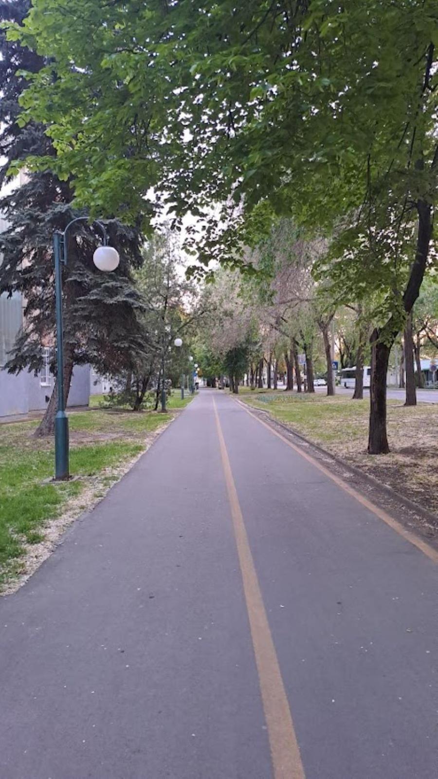 Hajdúszoboszló Szilfak City Apartman מראה חיצוני תמונה